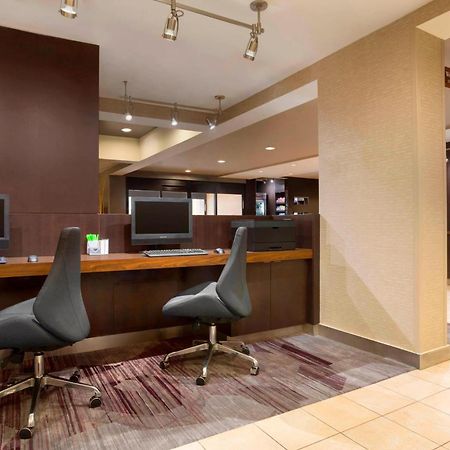 Courtyard By Marriott Champaign Ξενοδοχείο Εξωτερικό φωτογραφία
