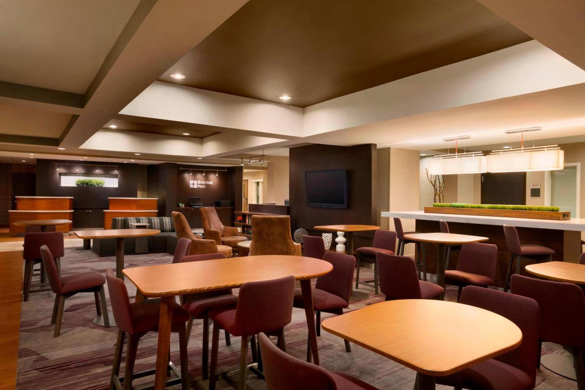 Courtyard By Marriott Champaign Ξενοδοχείο Εξωτερικό φωτογραφία